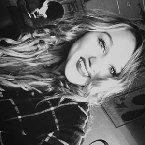 Meet your Posher, Lacey